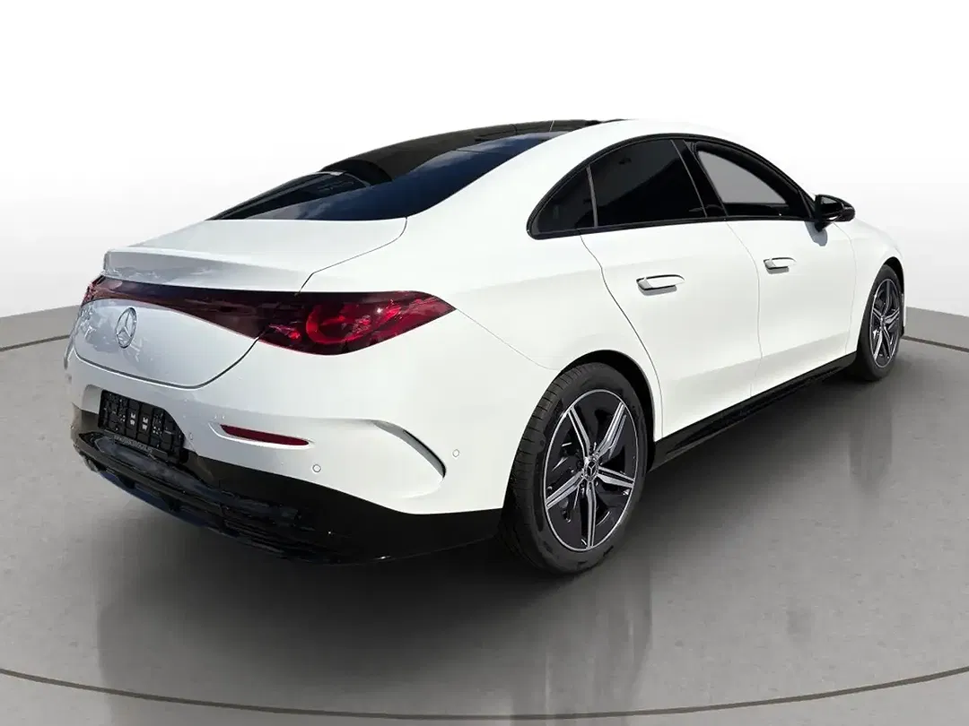 Mercedes-Benz CLA 180 - Thumbnail 4