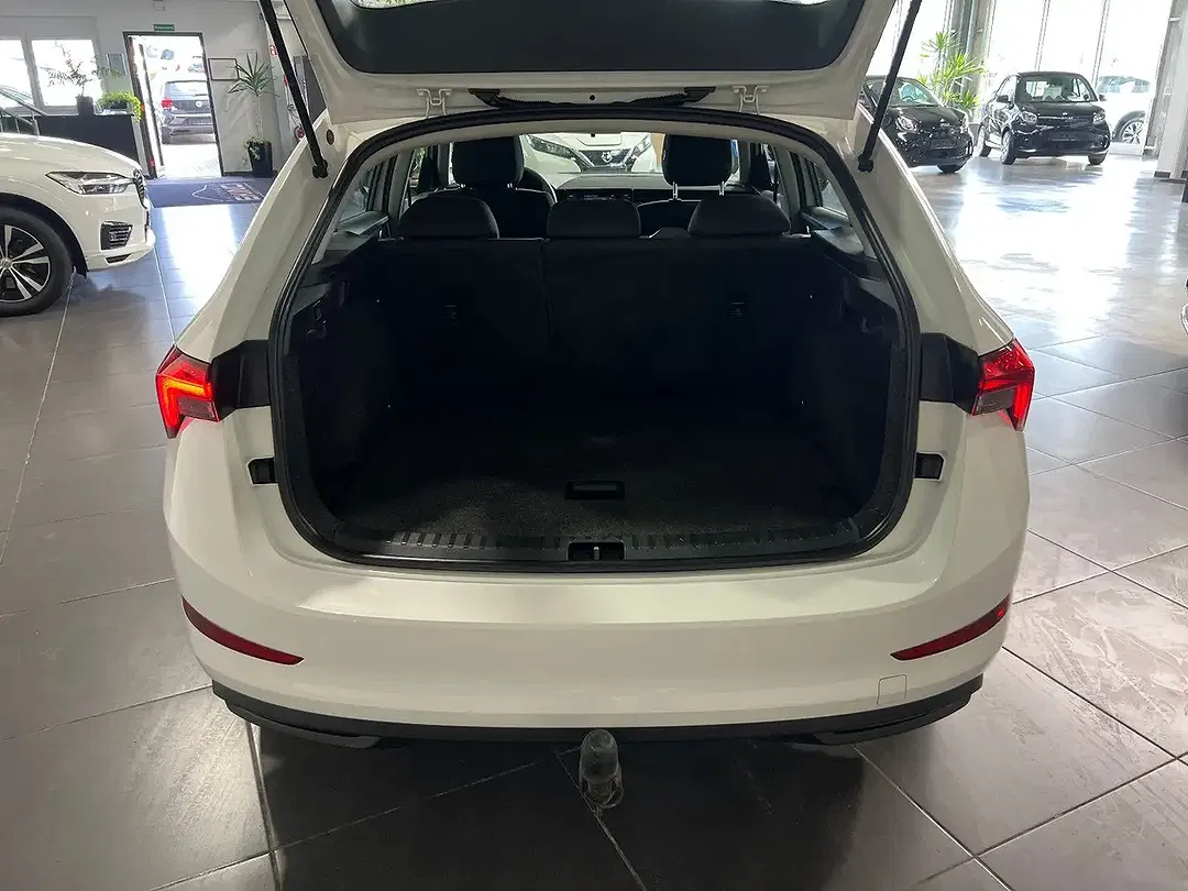 Skoda Scala - Thumbnail 3