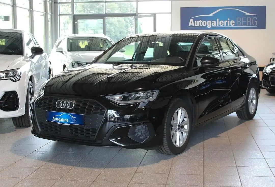 Audi A3 - Thumbnail 1