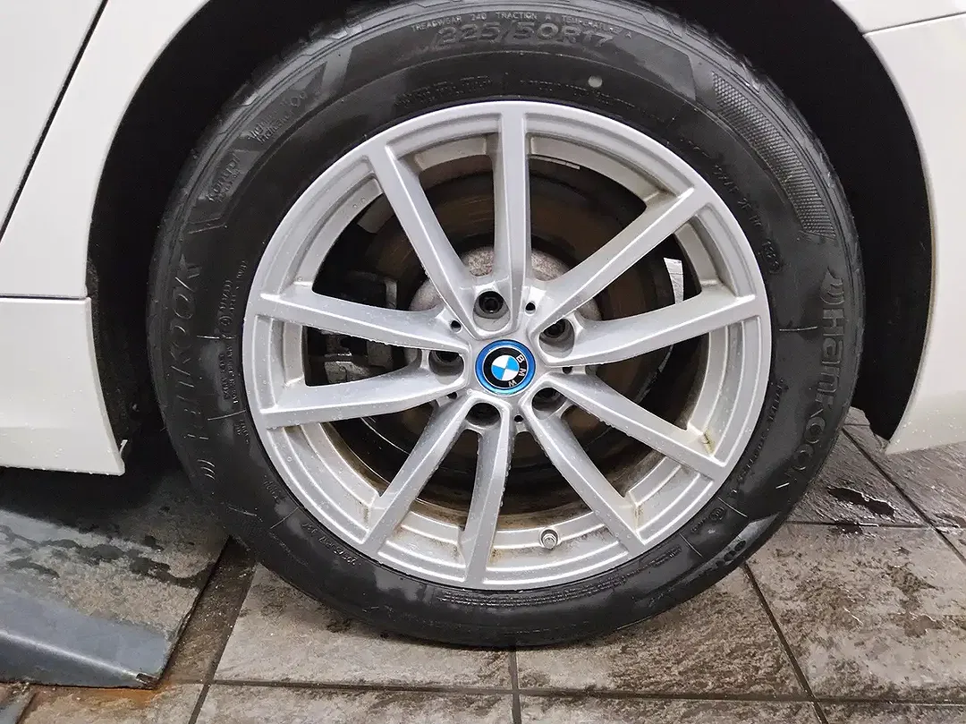 BMW 320 - Thumbnail 10
