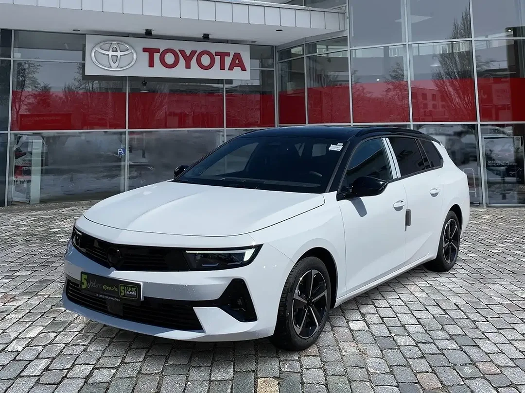 Opel Astra - Afbeelding 1
