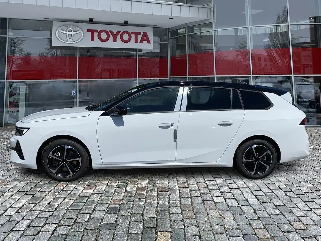 Opel Astra - Thumbnail 2