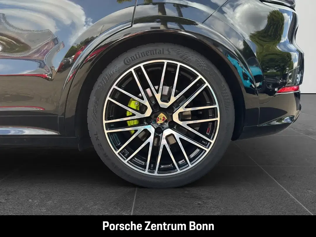 Porsche Cayenne - Thumbnail 25