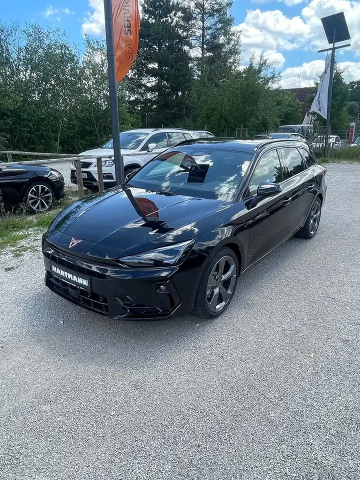 CUPRA Leon - Thumbnail 1