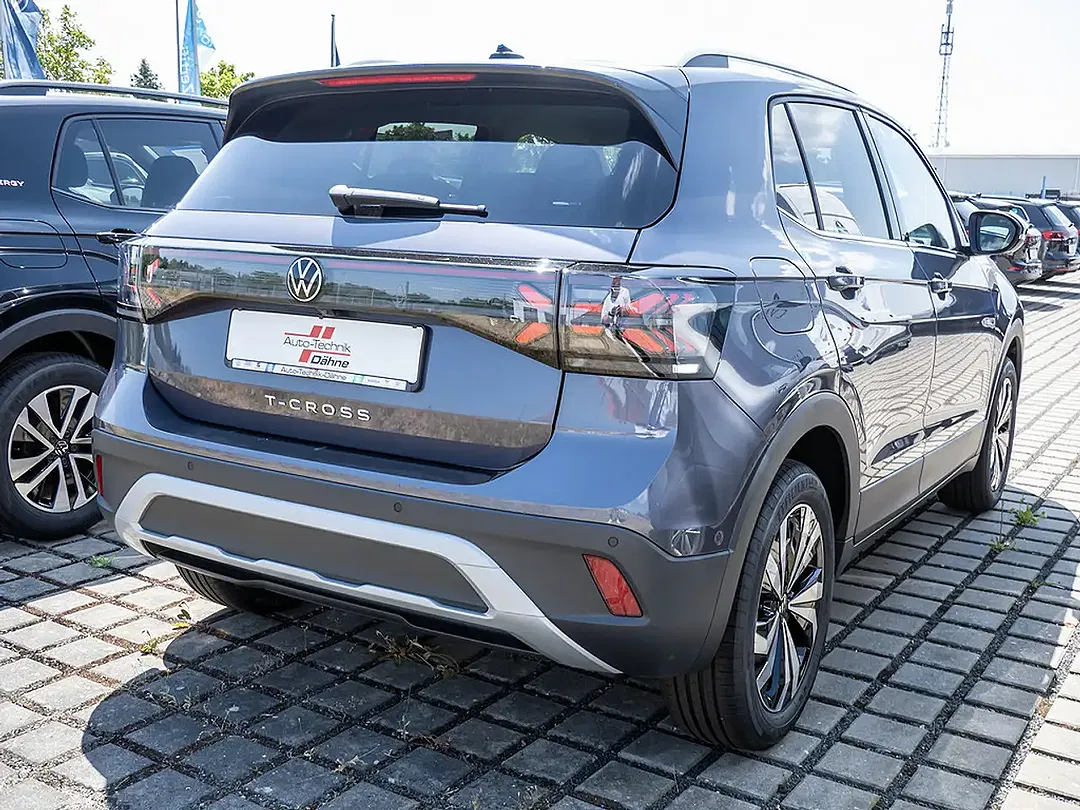 Volkswagen T-Cross - Thumbnail 3