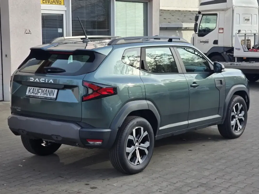 Dacia Duster - Thumbnail 3