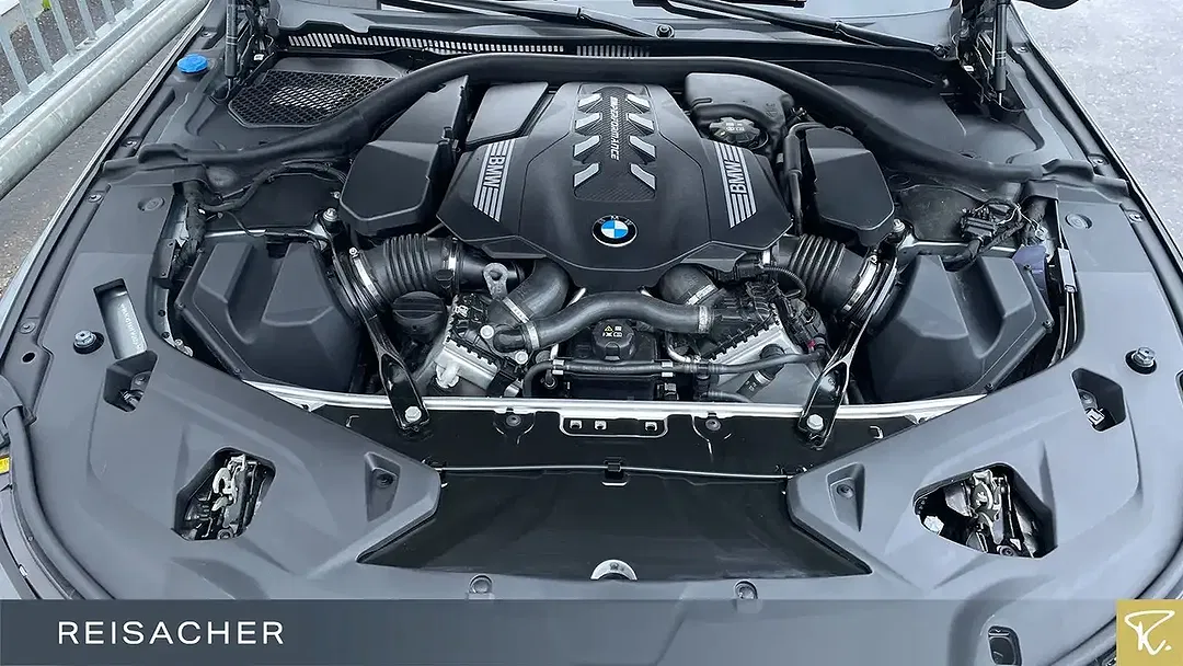 BMW M850 - Thumbnail 7