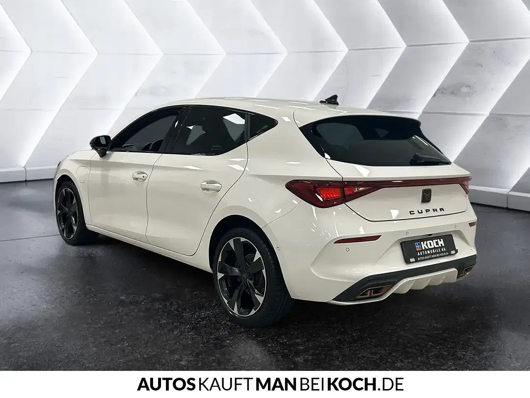 CUPRA Leon - Thumbnail 2