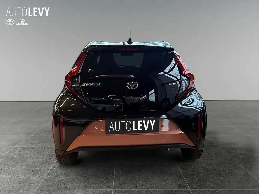 Toyota Aygo X - Thumbnail 6