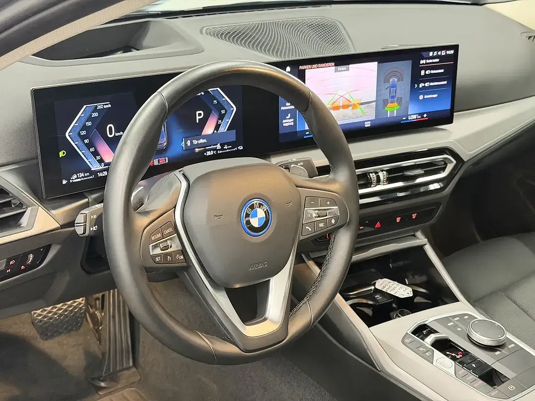 BMW 320 - Thumbnail 17