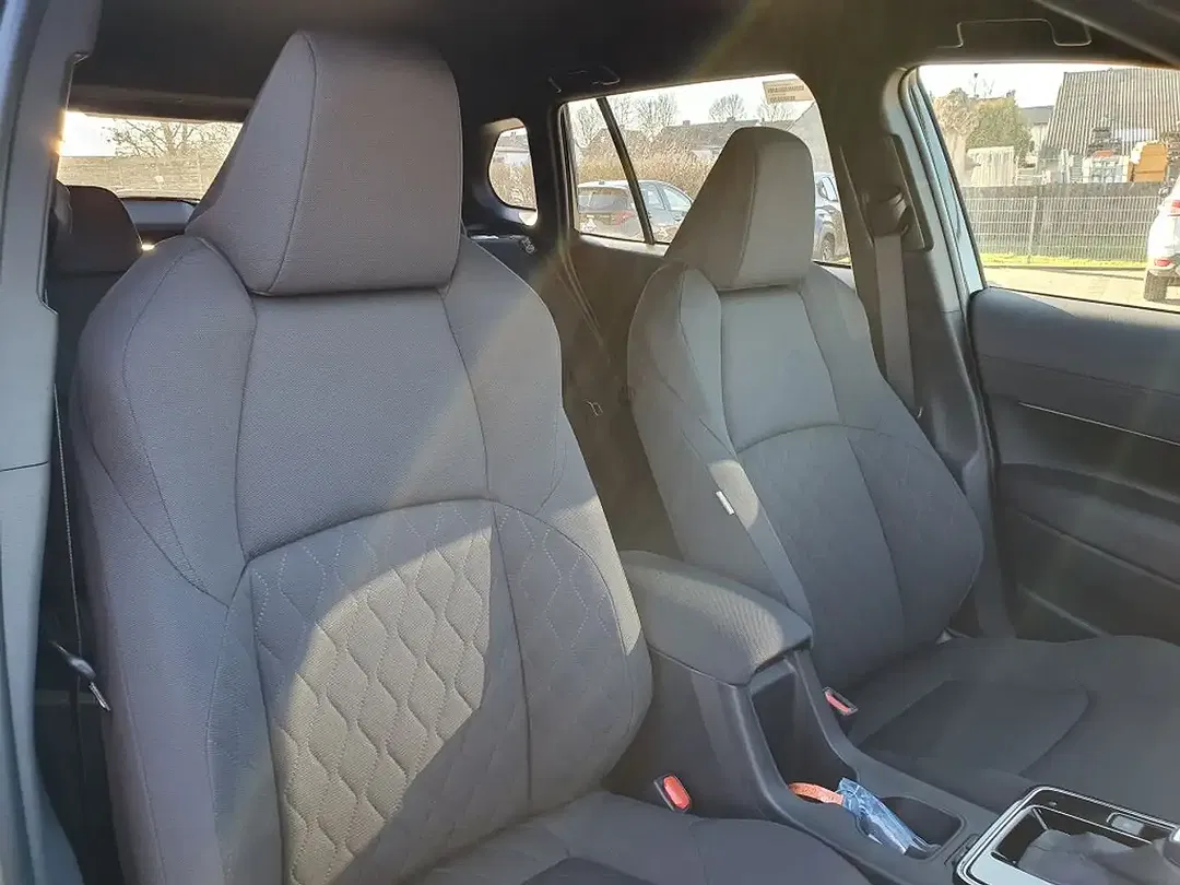 Toyota Corolla Cross - Thumbnail 6