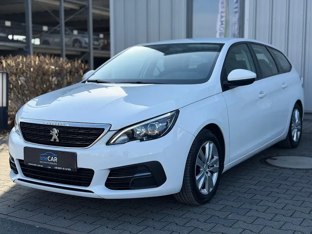 Peugeot 308 - Thumbnail 1