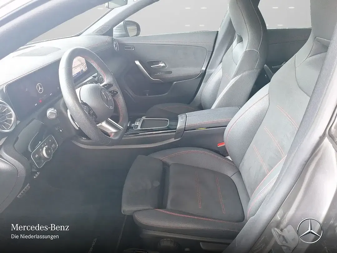 Mercedes-Benz CLA 200 - Thumbnail 10