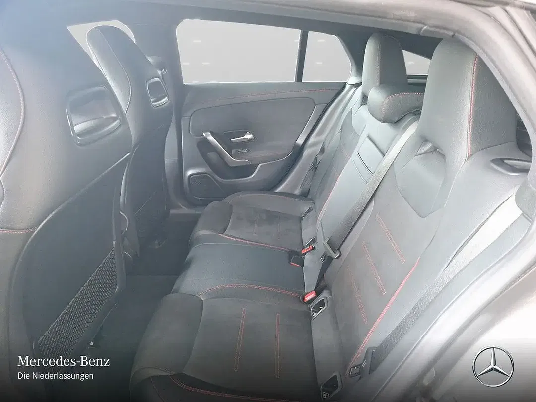 Mercedes-Benz CLA 200 - Thumbnail 11