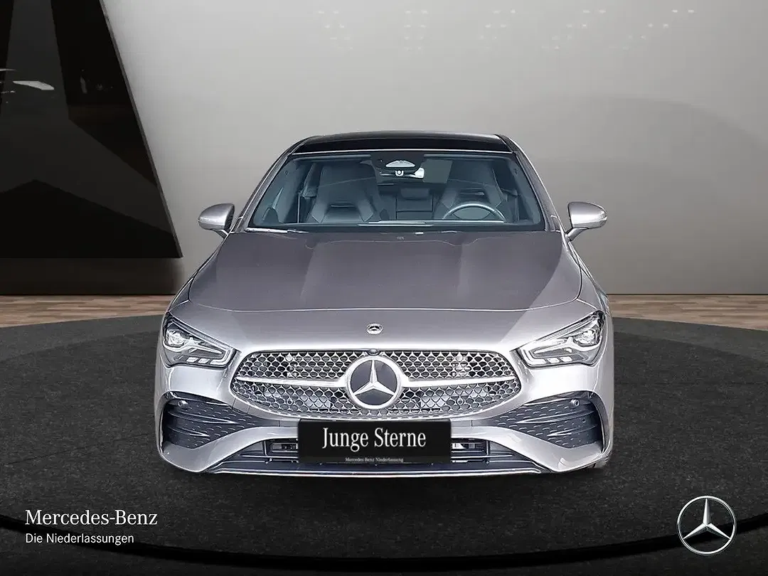 Mercedes-Benz CLA 200 - Thumbnail 2