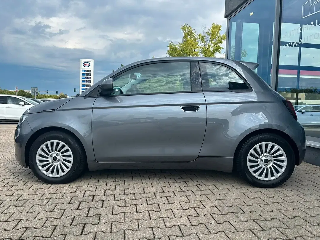 Fiat 500e - Thumbnail 5