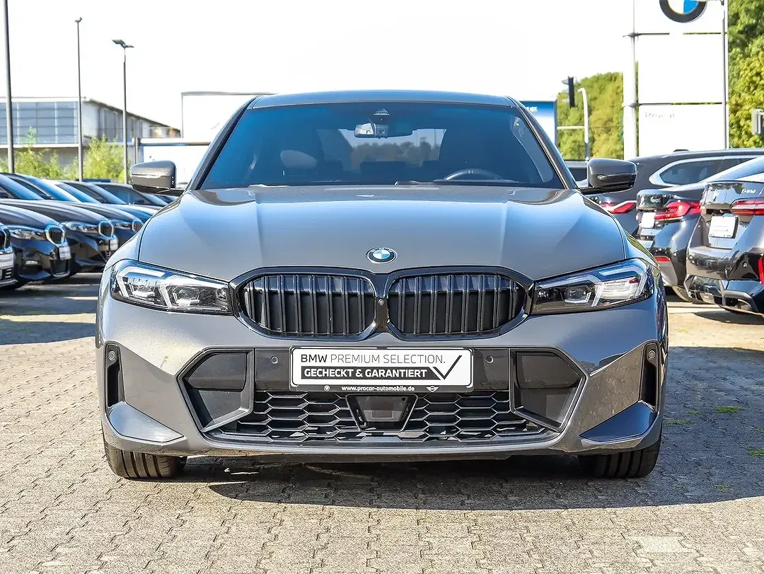 BMW 330 - Thumbnail 8