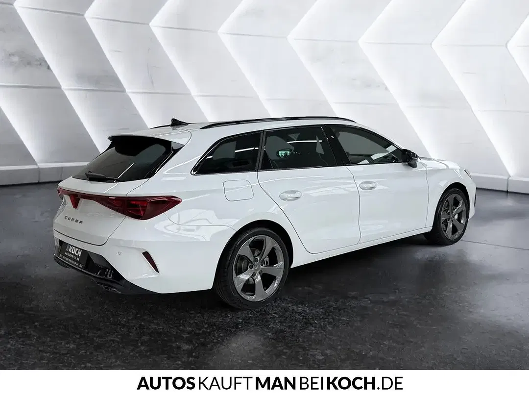 CUPRA Leon - Thumbnail 3