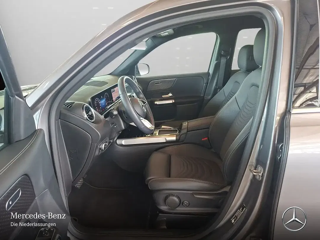 Mercedes-Benz GLB 180 - Thumbnail 10