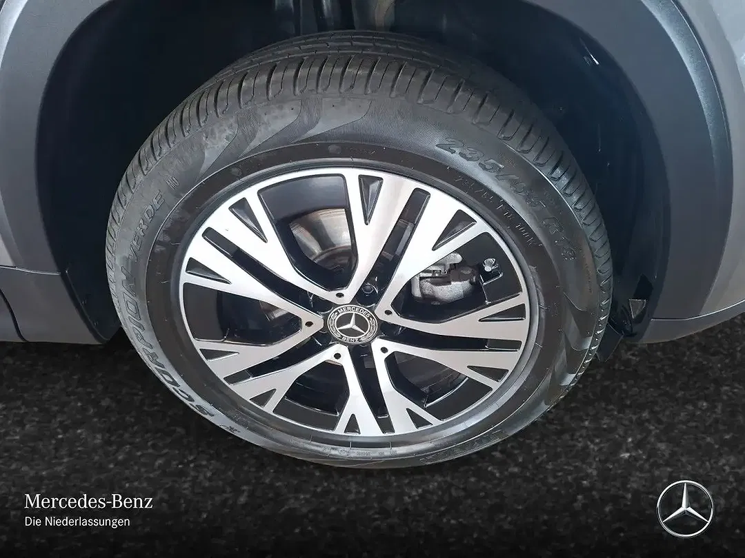 Mercedes-Benz GLB 180 - Thumbnail 5
