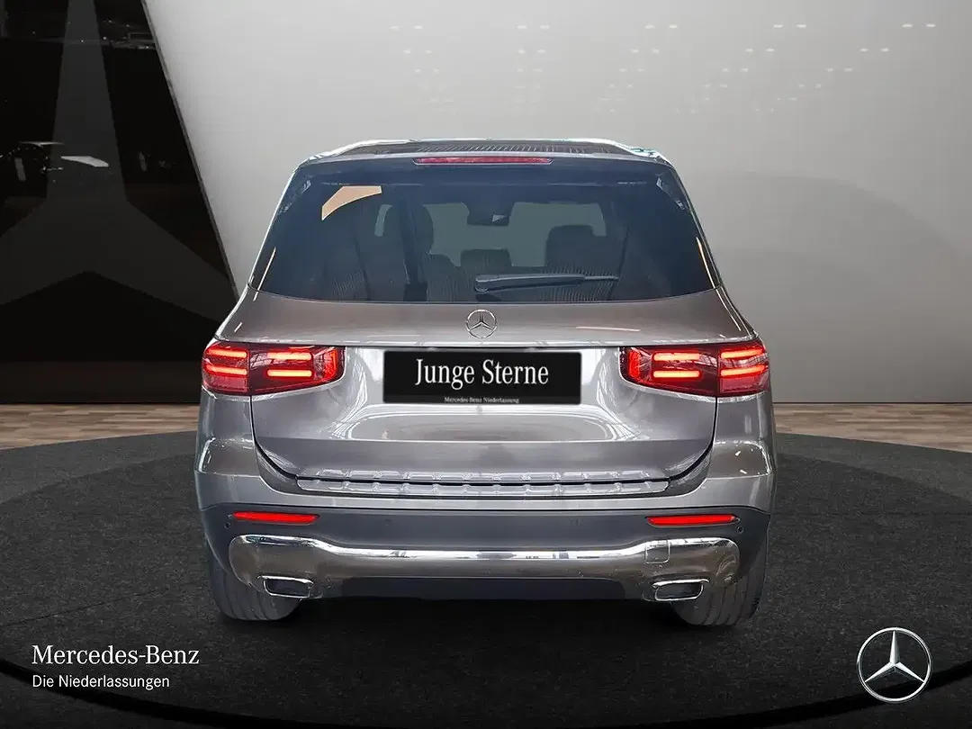 Mercedes-Benz GLB 180 - Thumbnail 8