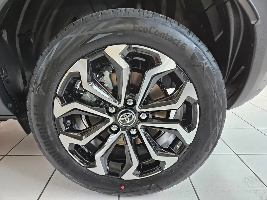 Toyota Yaris Cross - Thumbnail 5