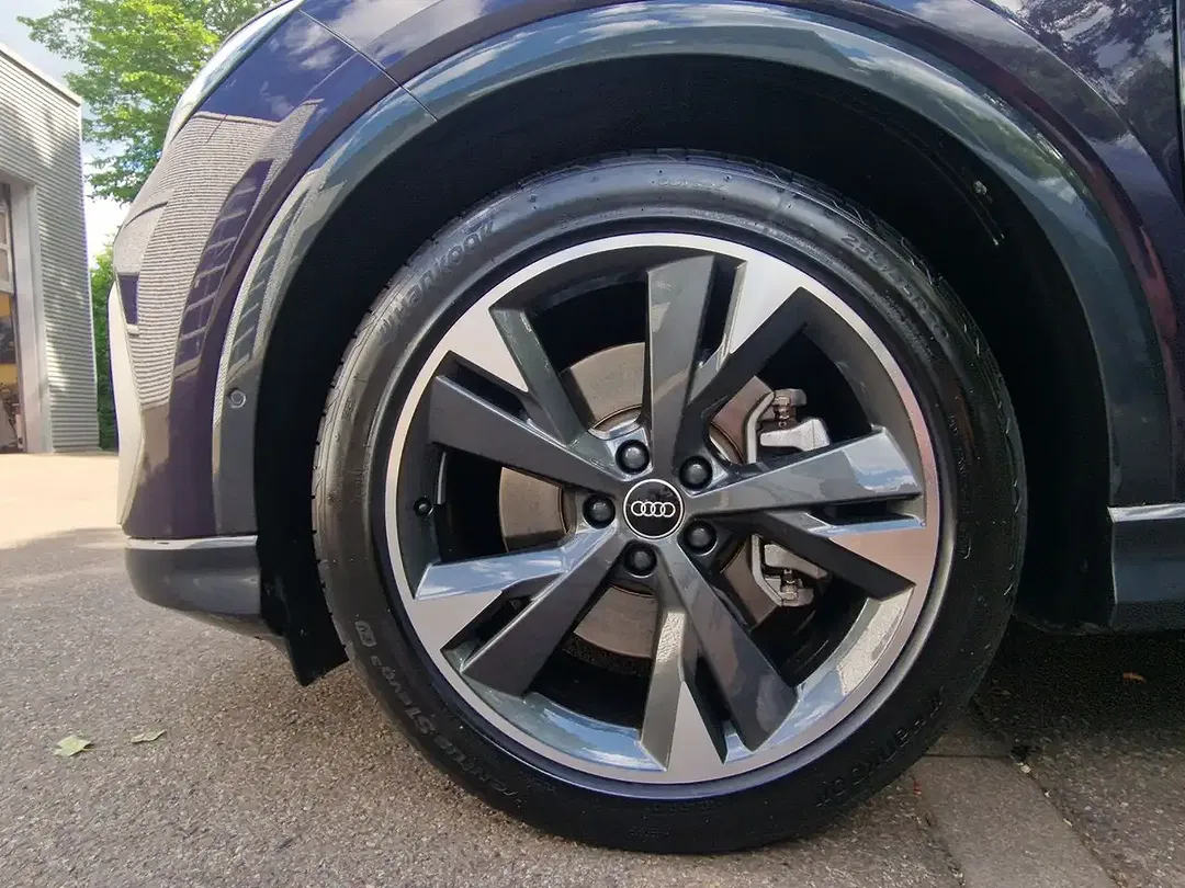 Audi Q4 e-tron - Thumbnail 11