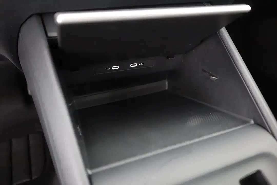 Volkswagen Tiguan - Thumbnail 12