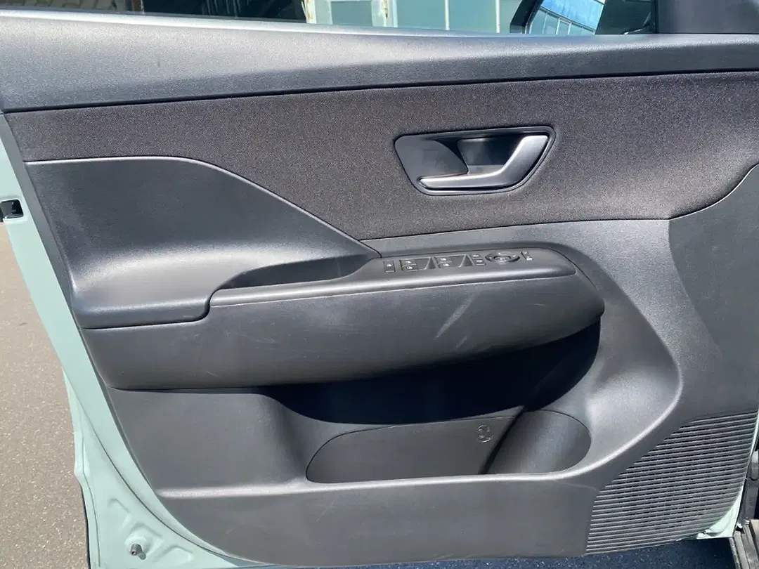 Hyundai KONA - Thumbnail 13