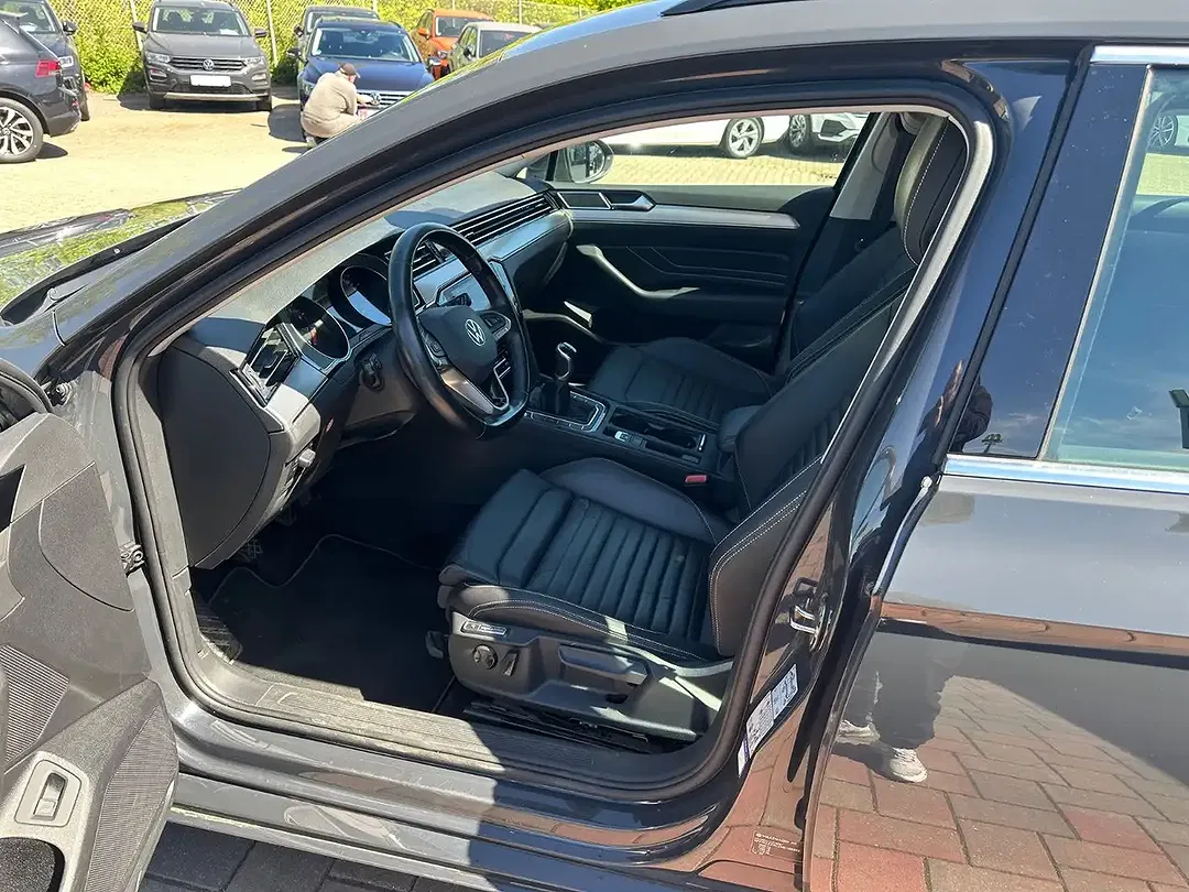 Volkswagen Passat Variant - Thumbnail 6