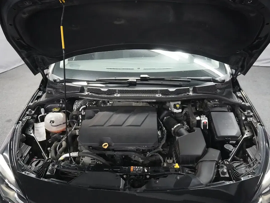 Opel Astra - Thumbnail 5