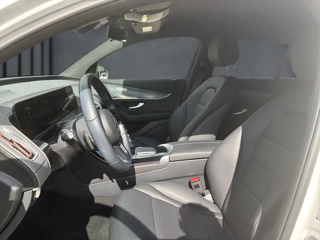 Mercedes-Benz EQC 400 - Thumbnail 6