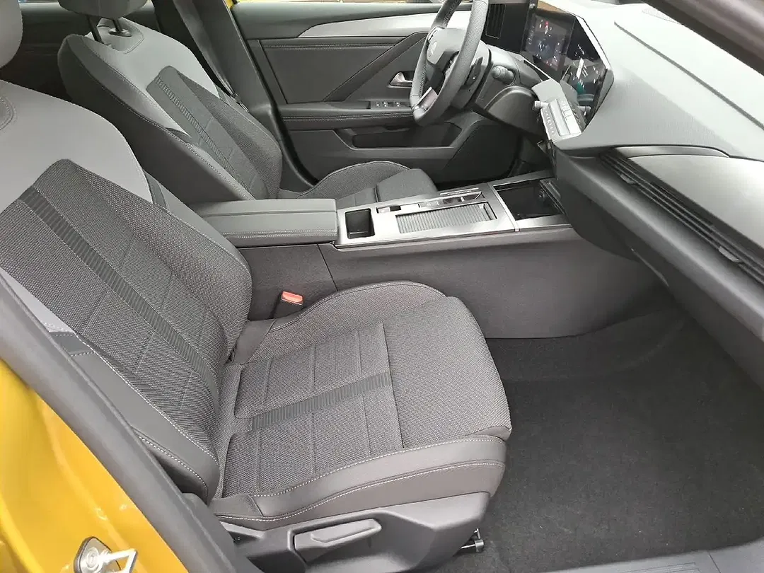 Opel Astra - Thumbnail 9
