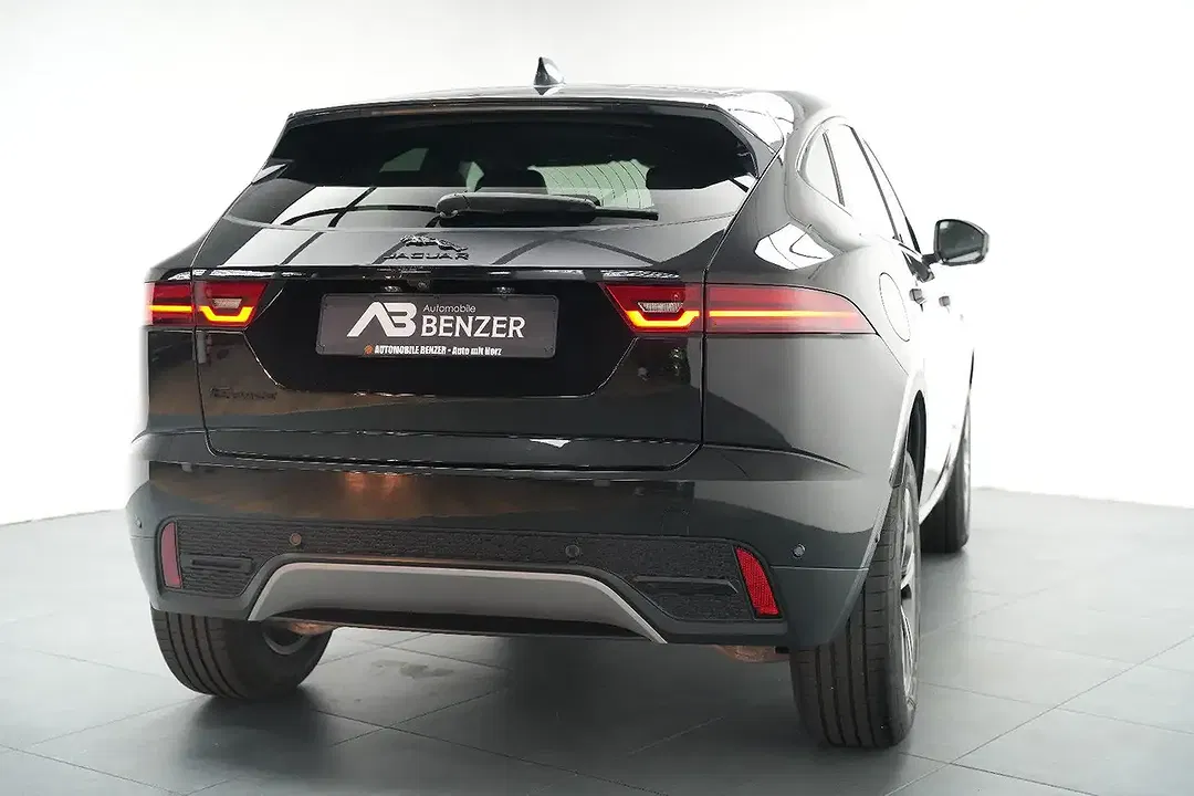 Jaguar E-Pace - Thumbnail 9