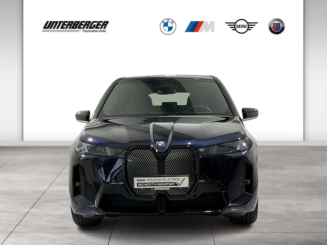 BMW iX - Thumbnail 4