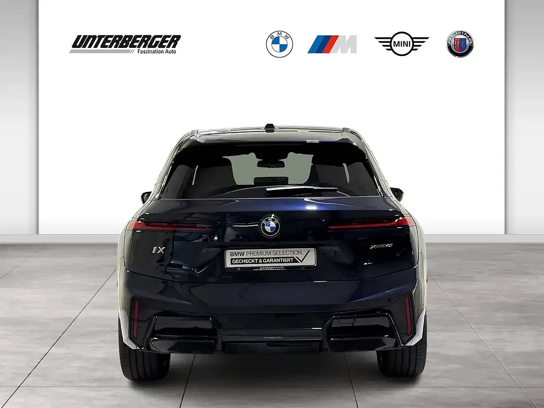 BMW iX - Thumbnail 5