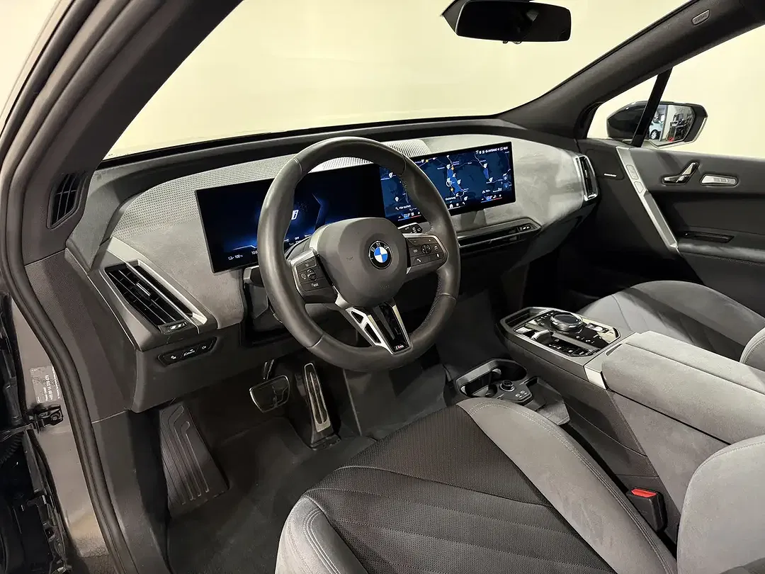 BMW iX - Thumbnail 9