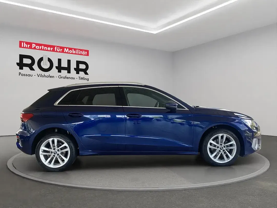 Audi A3 - Thumbnail 3