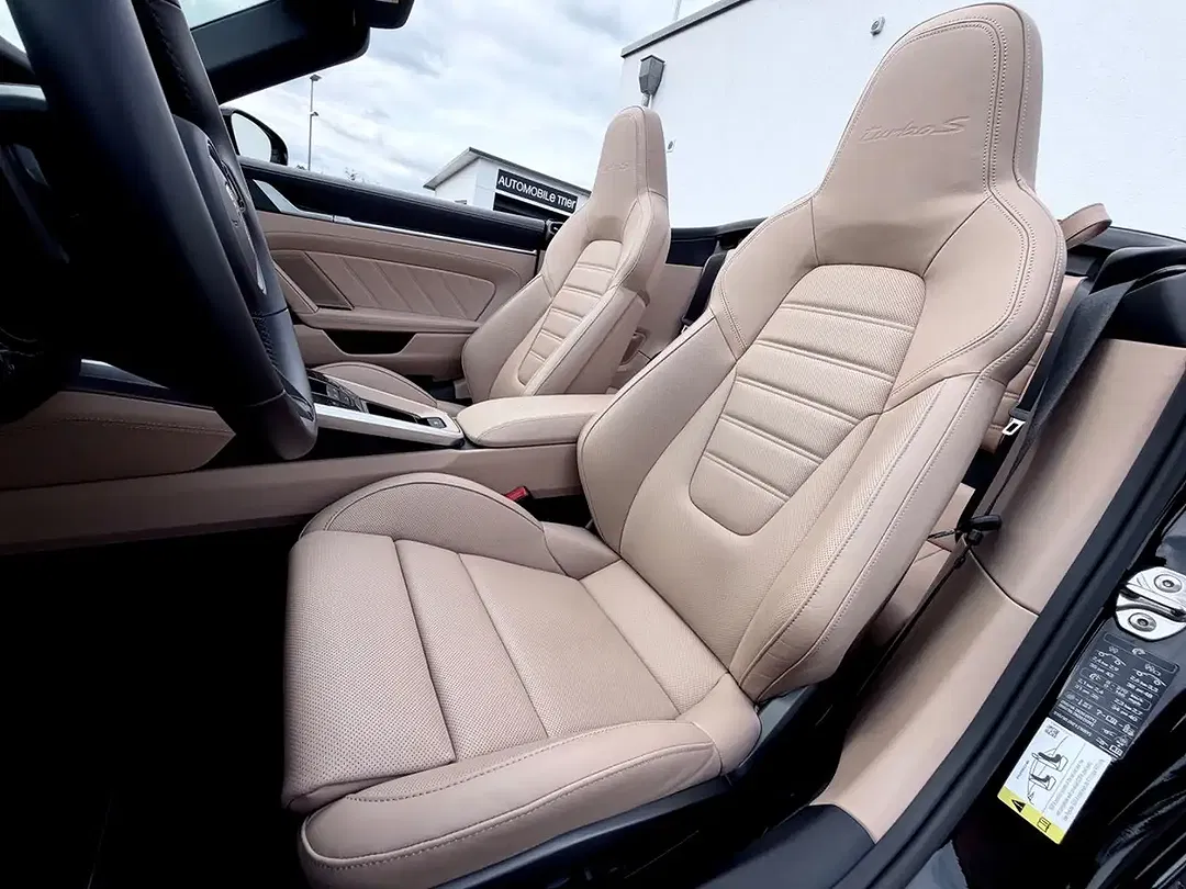 Porsche 911 - Thumbnail 10