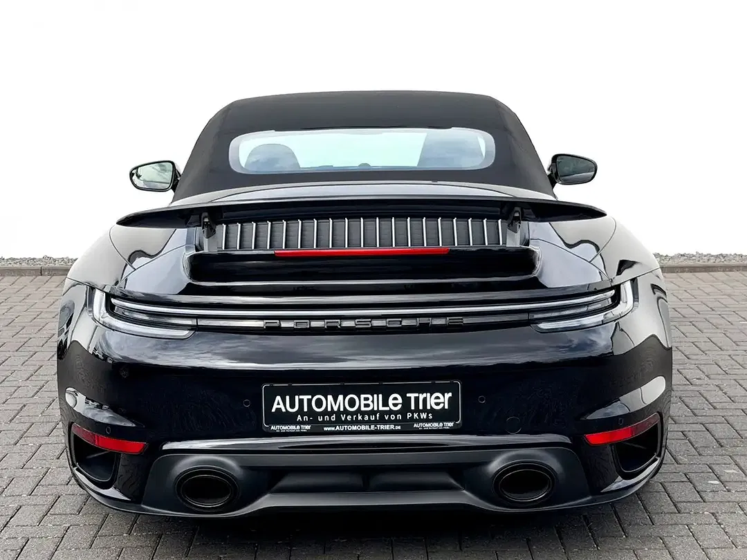 Porsche 911 - Thumbnail 23