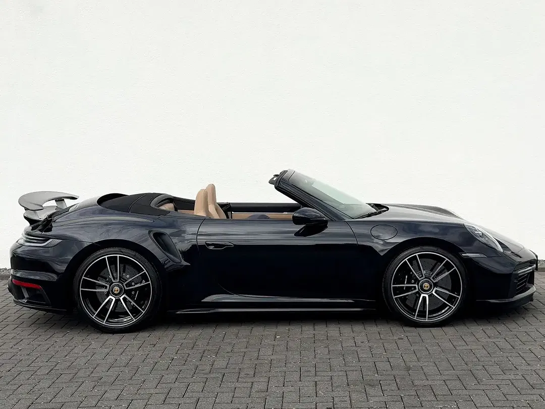 Porsche 911 - Thumbnail 4