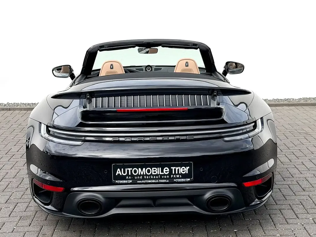 Porsche 911 - Thumbnail 6