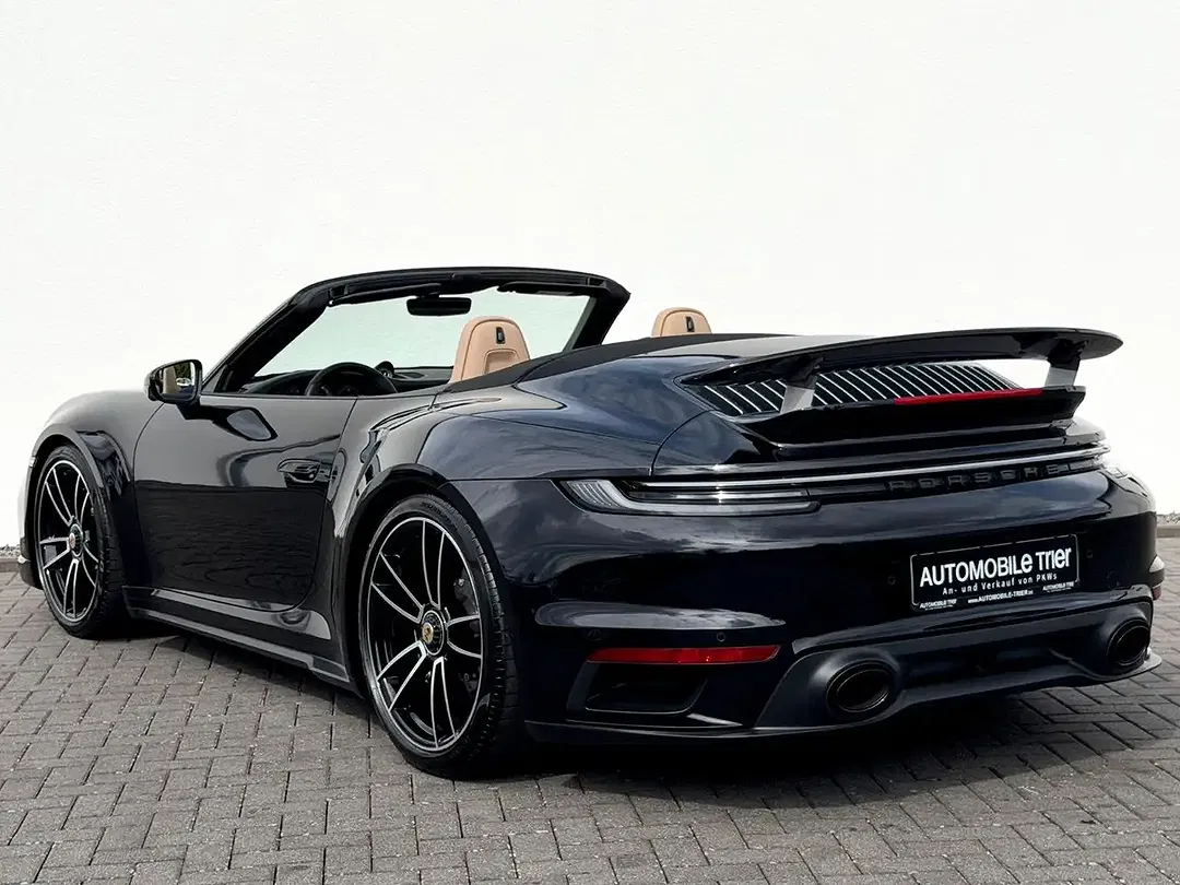Porsche 911 - Thumbnail 7