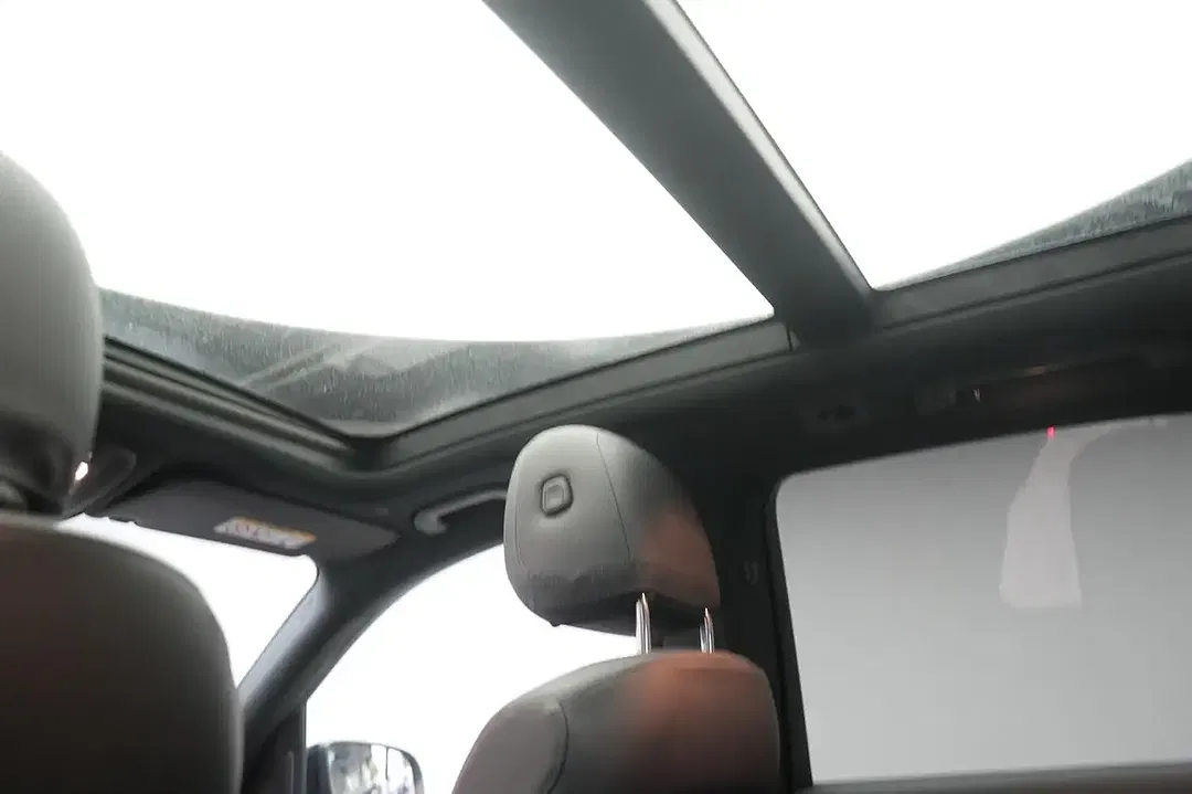 Mercedes-Benz GLE 350 - Thumbnail 26