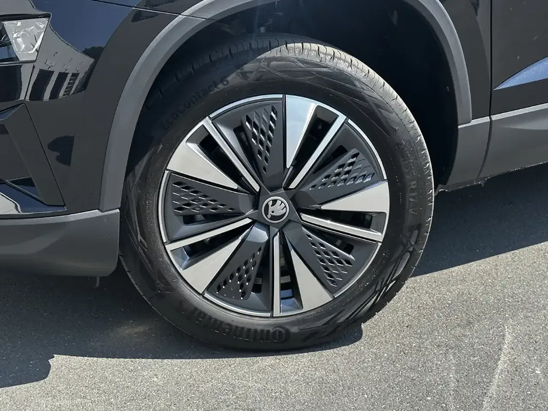 Skoda Karoq - Thumbnail 3