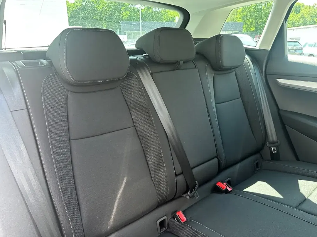 Skoda Karoq - Thumbnail 6
