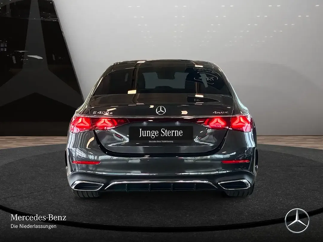 Mercedes-Benz E 400 - Thumbnail 8