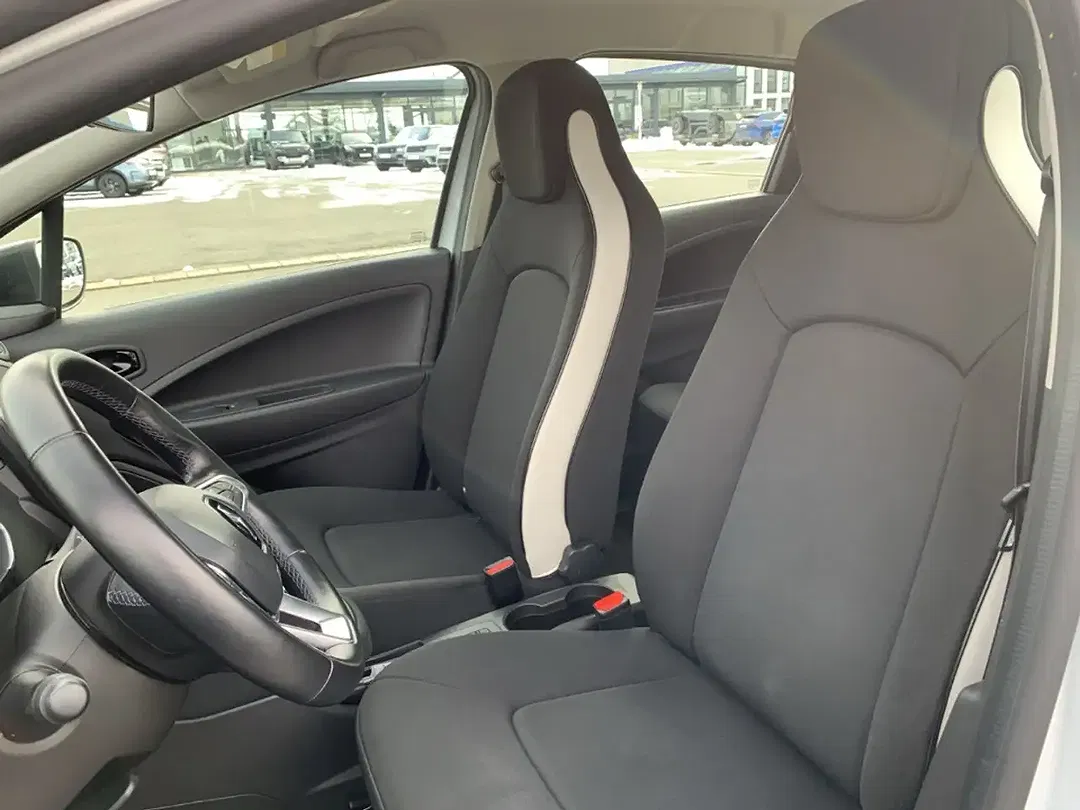 Renault ZOE - Thumbnail 9