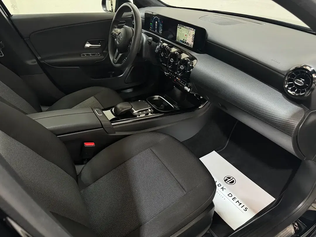Mercedes-Benz A 250 - Thumbnail 12