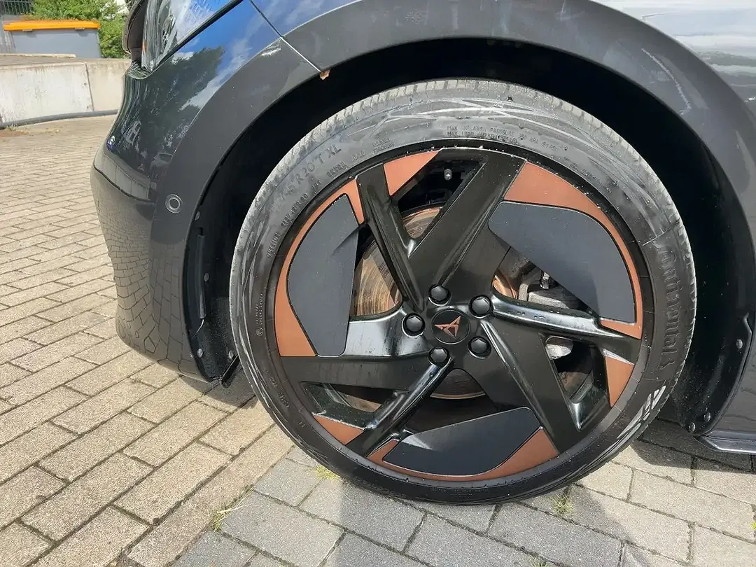CUPRA Born - Thumbnail 14